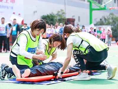 渝中区教育系统职工应急救护接力赛
